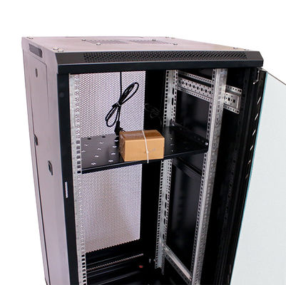 Veilige en duurzame 42U wandmontage Outdoor Network Server Cabinet met twee vergrendelingssleutels